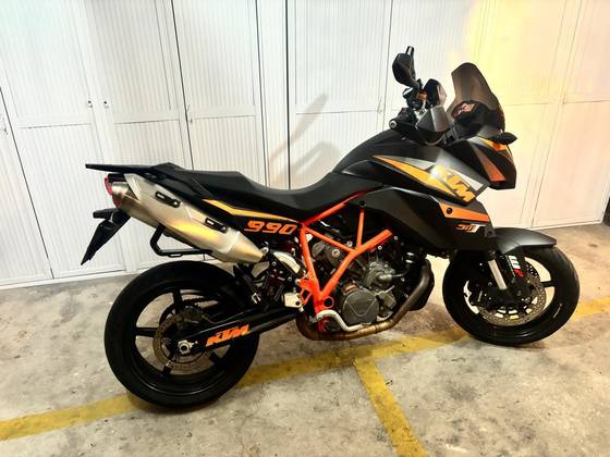 KTM SUPERMOTO 990T 